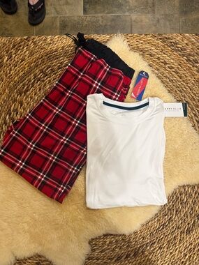 Nautica & Perry Ellis Combination Red Plaid Lounge Pants with Long Sleeve Tee